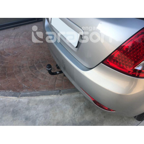 Фаркоп ARAGON на KIA Ceed 2007–2012  Арт. E3009AV (5 двер.)
